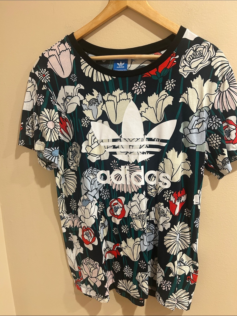 Adidas Black Floral Trefoil Logo Tee with White & Red Accents Sz M